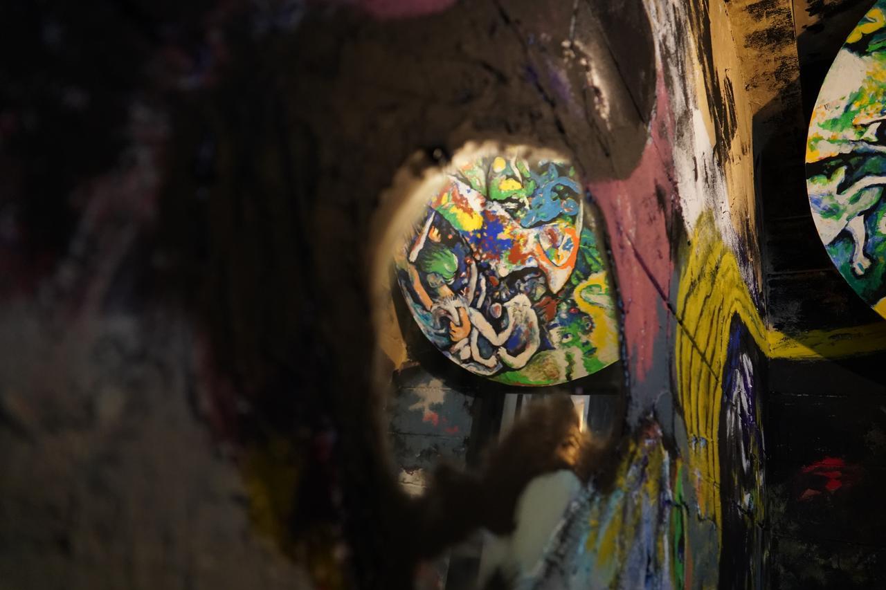 Artinn 極寒藝術伝染装置